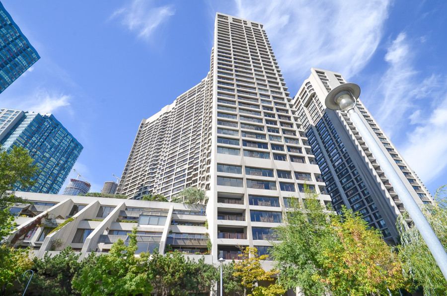 SOLD 65 Harbour Square CALL FOR